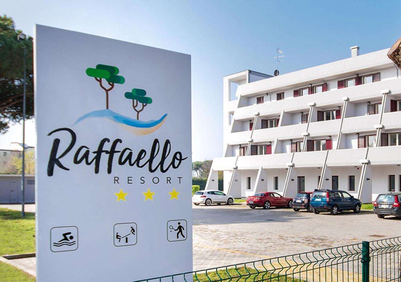 Raffaello Family Resort Lido di Spina Exteriör bild